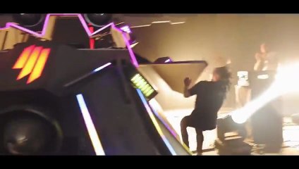 Skrillex se cogne au concert de Mexico