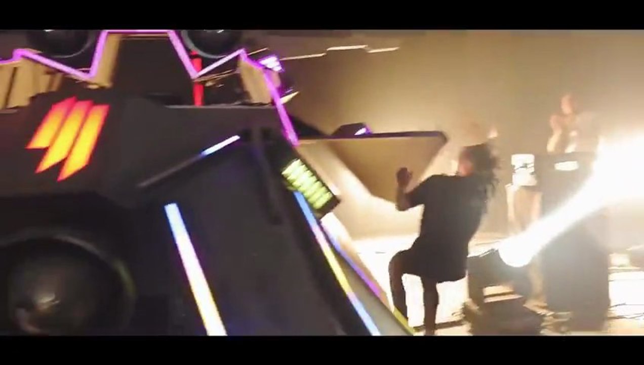 Skrillex se cogne au concert de Mexico