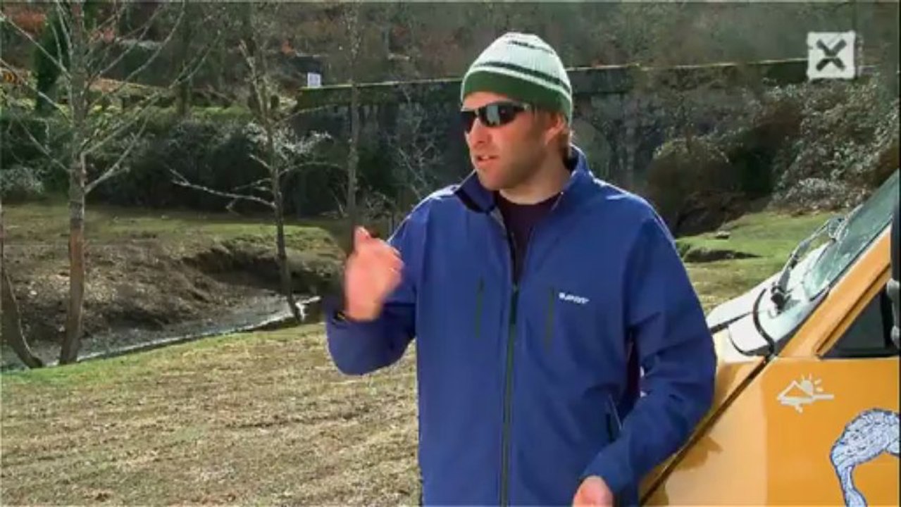 Walk on water (liquid mountaineering)