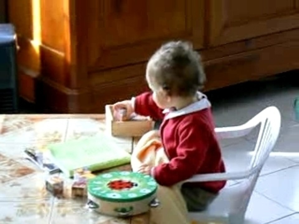 Je travaille au bureau