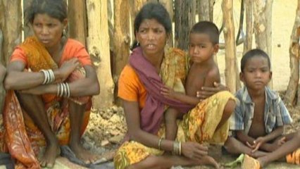 India weighs response to Maoist insurgency