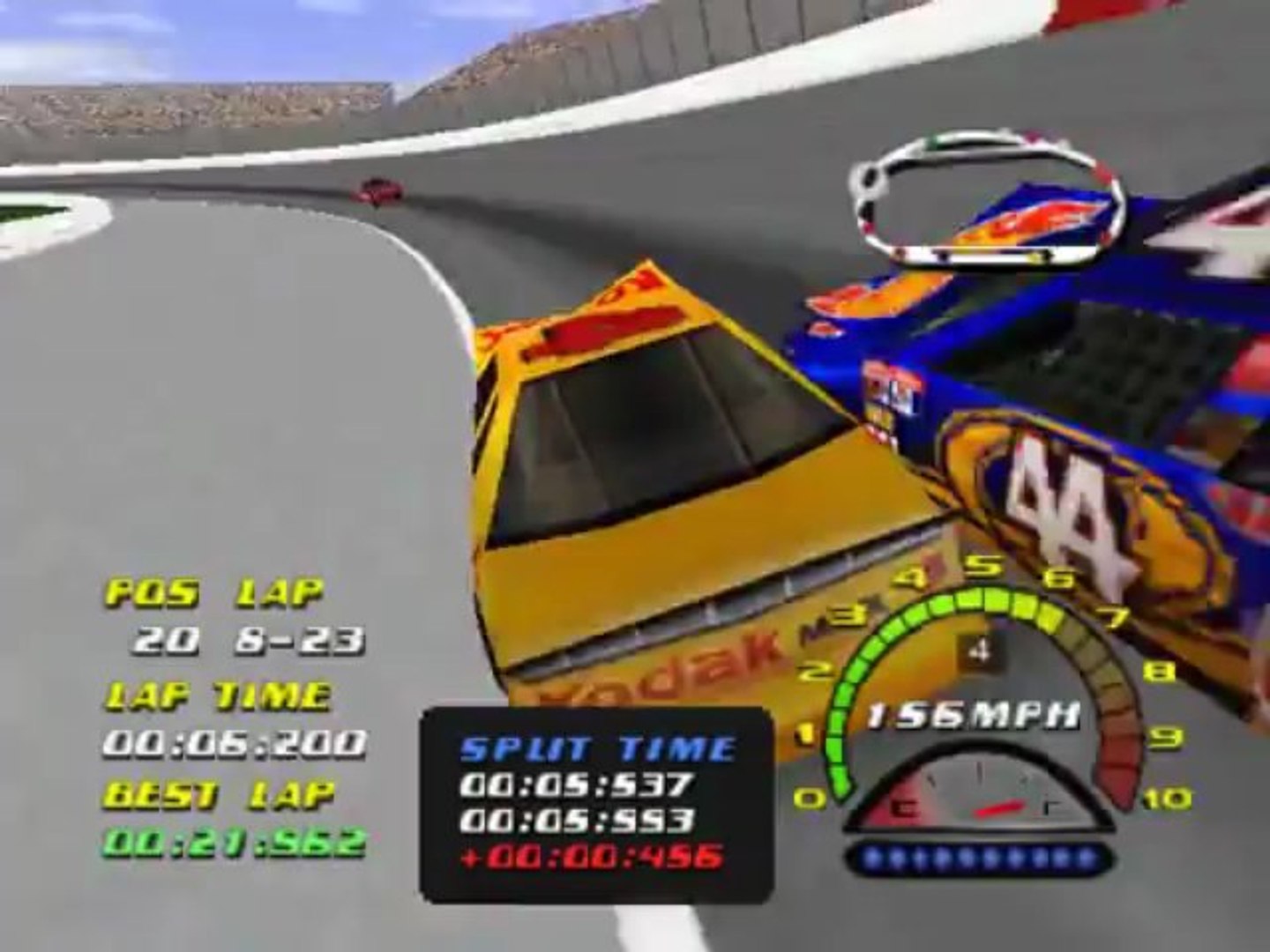 ⁣Nascar 2000 : Circuit en Carolina