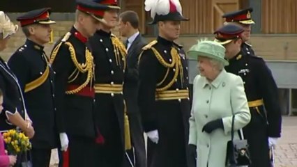 Queen meets soldiers at Woolwich barracks visit