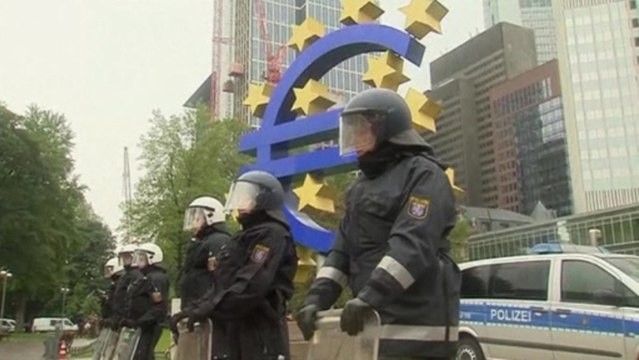 'Blockupy' protesters surround European Central Bank