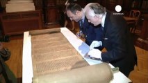Scoperto a Bologna il più antico rotolo della Torah