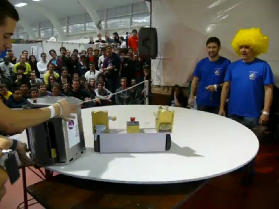 Coupe de robotique : Coupe Off du robot Spacecrackers