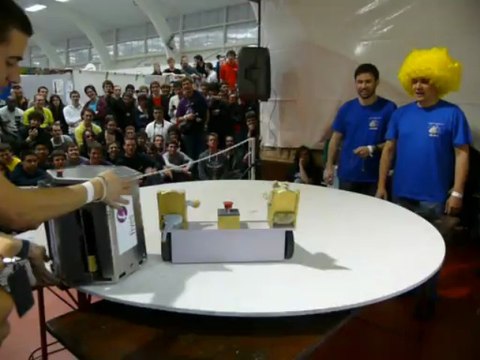 Coupe de robotique : Coupe Off du robot Spacecrackers