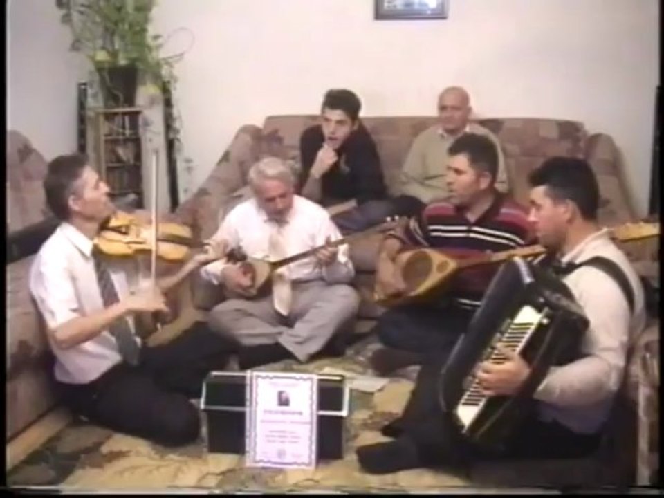 Shaban Baksi & Avni Haziri-PO TE PERBEJ PASHË PËRENDINË