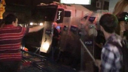 Violent protests spread to Turkish coast