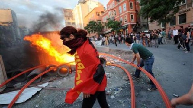 Turkish authorities detain anti-government protestors