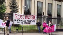 Manif pour tous : des manifestants demandent l'aide de la Russie