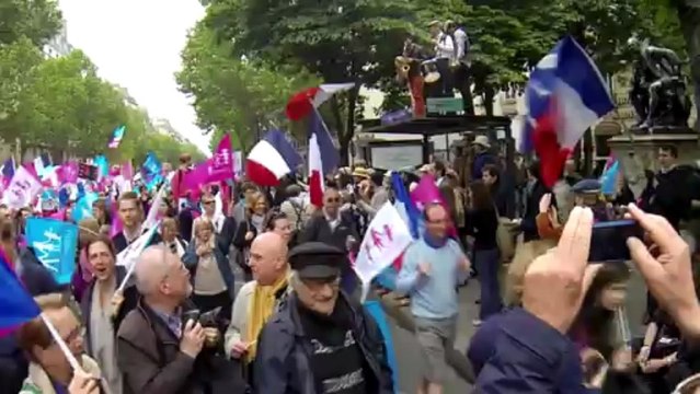 Quand les fascistes manifestent à Paris