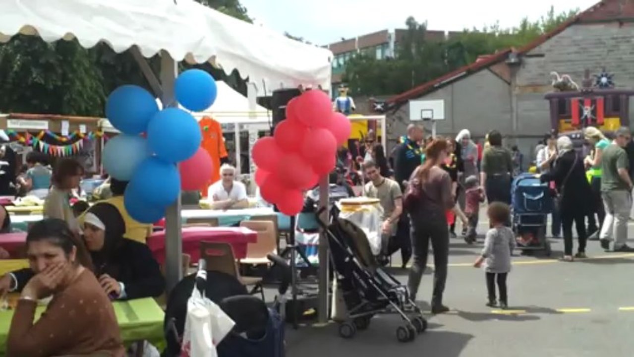 Le maire d'Ivry rassure ses habitants après son agression