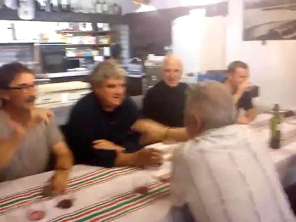 AUPA PAMPI ETA MIKE
