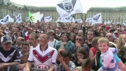 Les Girondins présentent la Coupe de France à leur public