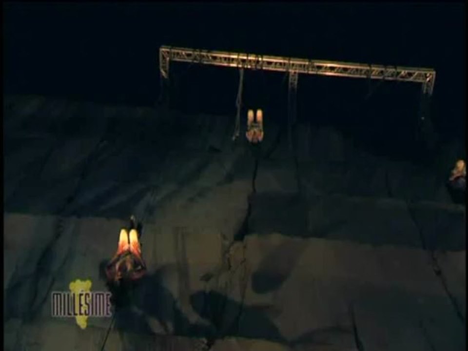 Extrait du spectacle de la compagnie 9.81 à la...