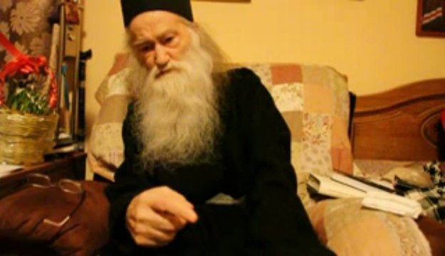 Parintele Justin - Nu va bucurati ca a murit Stalin! Ziua Parintelui Parvu 2013 via Ziaristi Online II