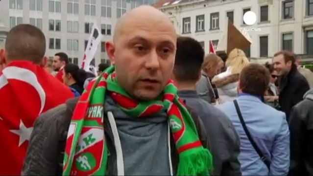 Manifestations d'Istanbul : les Turcs de l'étranger...