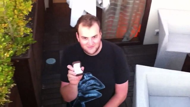 Veux-tu m'épouser??? Oh MY GOD... réaction de dingue à une demande en mariage!