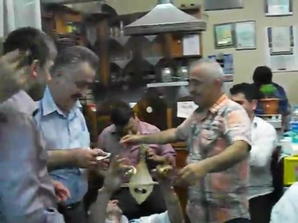 İstanbul Aksaray Geceleri Kemaneci Cemal Davulcu Hasan  (4)