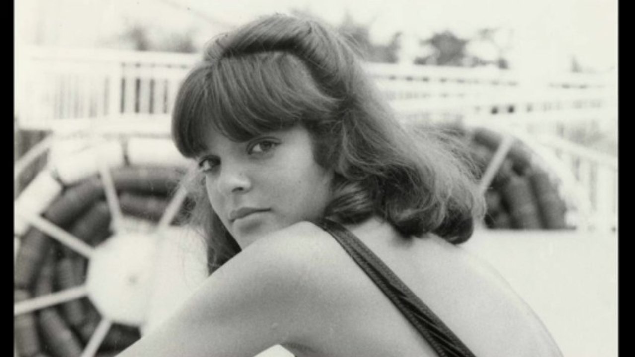 Clarisse - Je t'aime & autres poèmes, 1986-2006 – "Dessine-moi un mouton"  — www.le-livre-cle.fr — © CLE