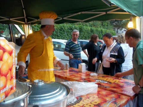 Merhume Saadet Yerlitaş Ruhuna Dua Edildi Lokma Döküldü 2013 ( Slayt 1 )