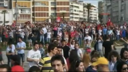 Turquie : les manifestants occupent toujours la place centrale d'Istanbul