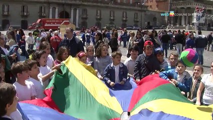 Napoli - Arrivederci scuola, la festa in Piazza Plebiscito (30.05.13)