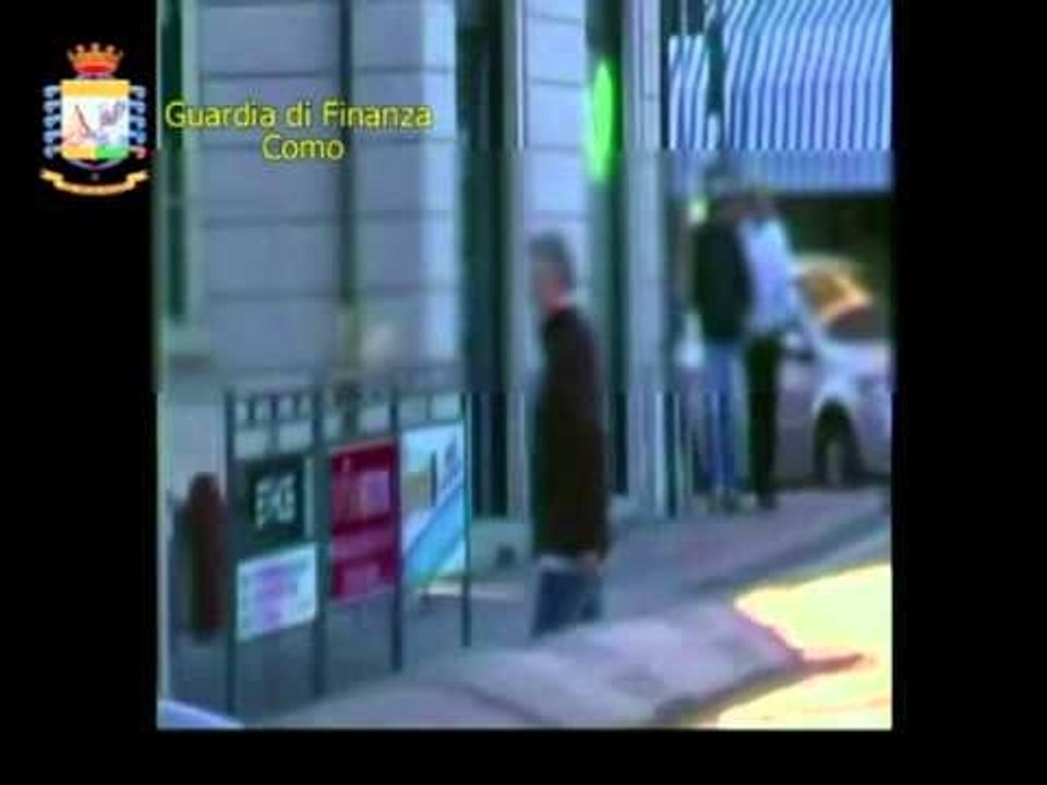 Erba (CO) - Scoperti falsi ciechi (01.06.13)