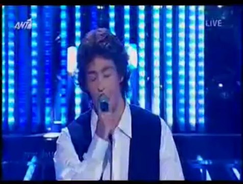 Ο Κώστας Μαρτάκης ως Γιάννης Πάριος