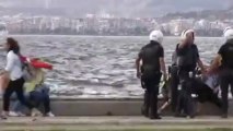 Turquie : Des policiers frappent sans raison à Izmir
