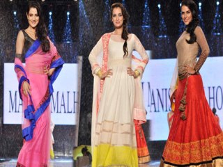 Fashion With A Cause Ameesha Patel Neha Dhupia  Juhi Chawla  Dia Mirza Walks For Manish Malhotra