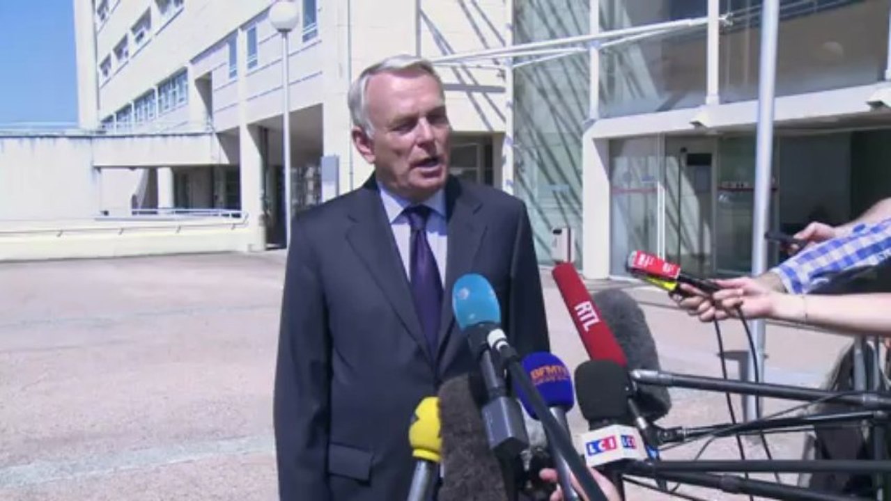 Hommage des politiques à Pierre Mauroy