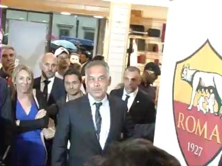 JAMES PALLOTTA AL ROMA STORE