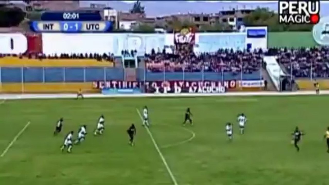 Peru: Sitzt, passt, wackelt und schlägt ein! Starkes Tor von Paolo Joya