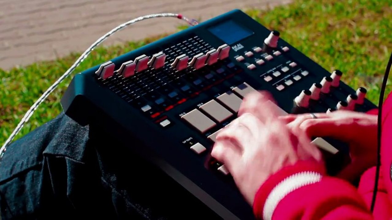 DJ Spot - Summertime (Ледовый Дворец - Ice Palace - Beatmaker video #1) 2013