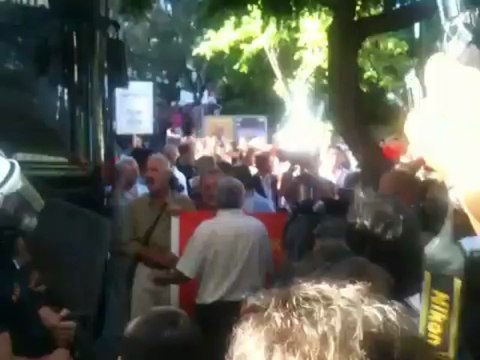 Συγκέντρωση στην τουρκική πρεσβεία