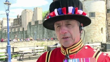 Salve d'honneur à Londres pour fêter le couronnement d'Elizabeth II