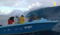 les + belles images de surf à Teahupoo de ce week-end