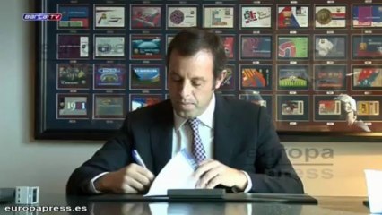 Neymar firma su contrato con el Barça