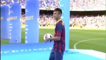 Les premiers pas de Neymar avec le maillot du Barça !