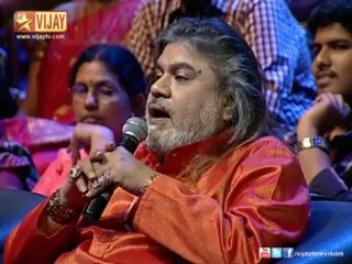 Namitha sings Vennila Vennila Vennilave