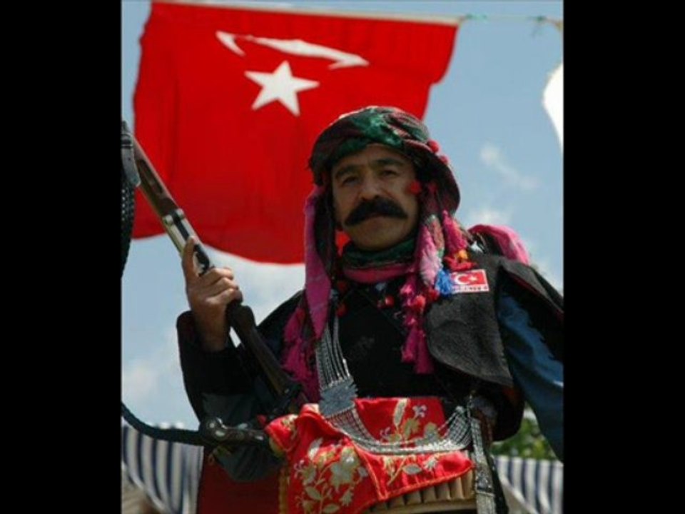 yalnız efe-Nedim GÜRPINAR