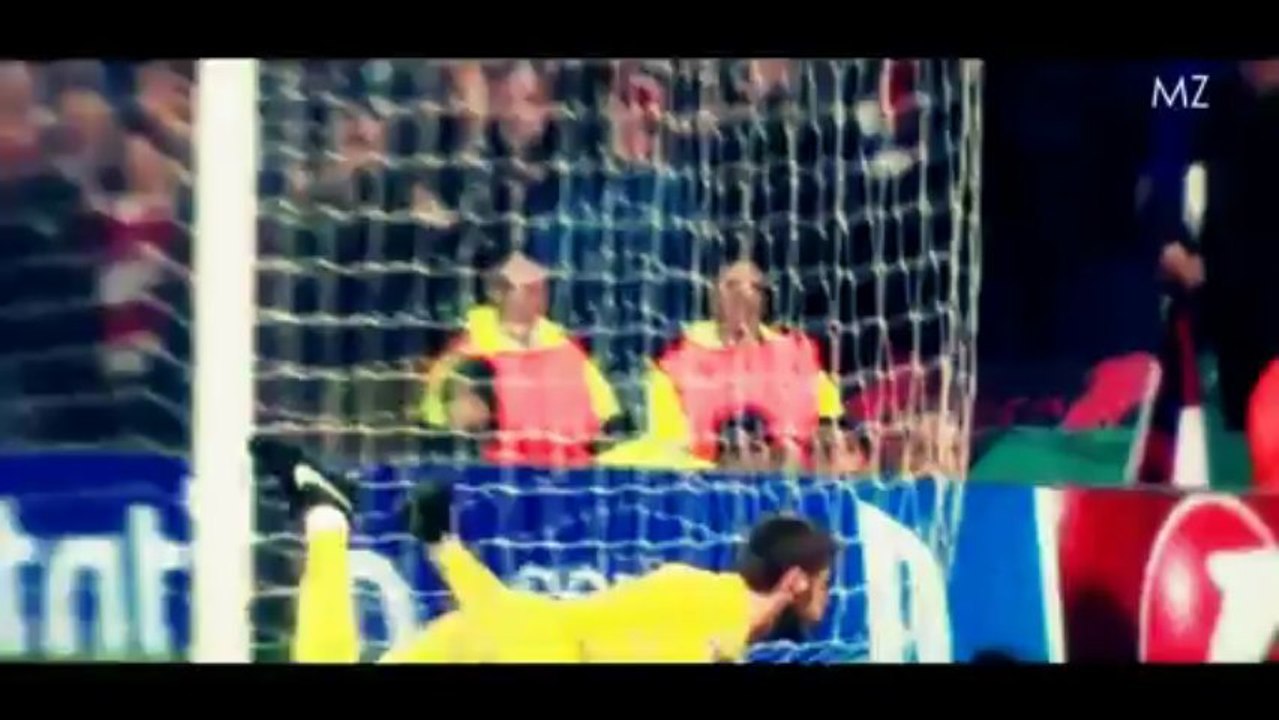 David De Gea - Best Saves - 2013