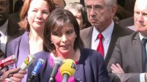Municipales à Paris: Hidalgo (PS) continue sa campagne