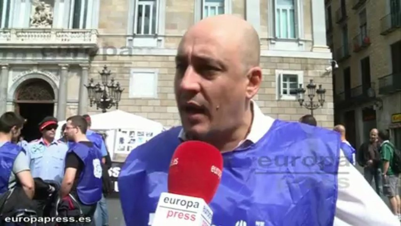 Mossos se concentran contra los horarios