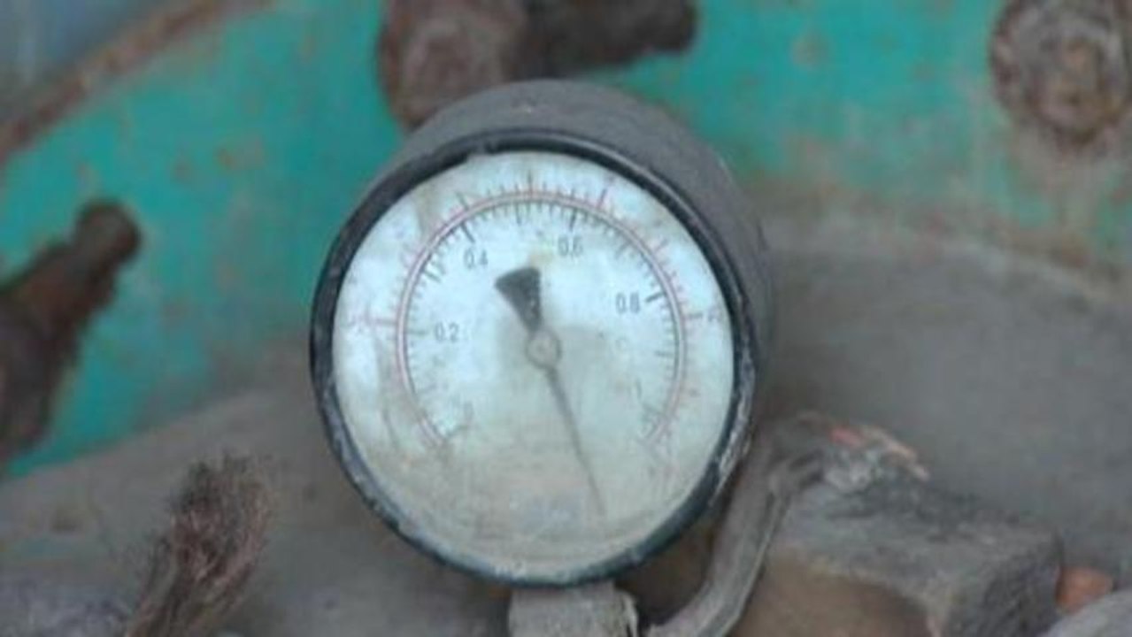 Pakistan residents tackle energy crisis