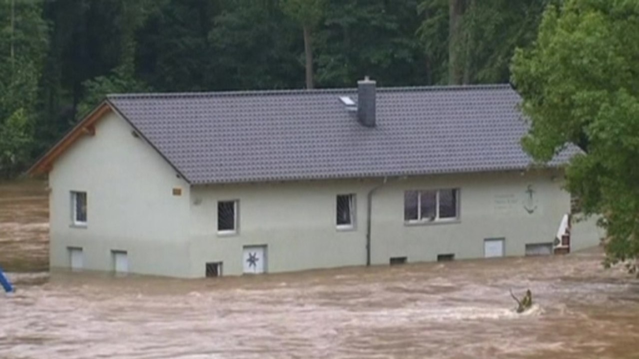 Germany braces for flood surge