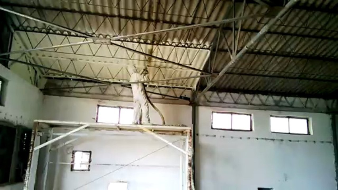 tavuk çiftliği poliüretan sprey köpük izolasyon www.birpol.com