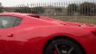 Une Ferrari 458 part en aquaplaning et s’éclate contre un mur!!!!